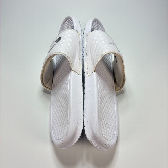 Nike Benassi White Silver Metallic Swoosh Logo Slide Sandals Women's Size 10 - Picture 5 of 9